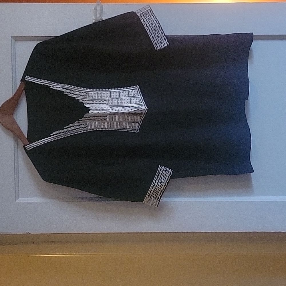 New without tags black blouse